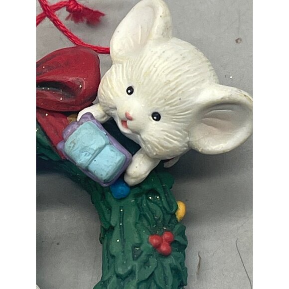 vintage Christmas ornament 1991 Rennoc mouse reaf holiday cany chain green READ - Picture 4 of 7